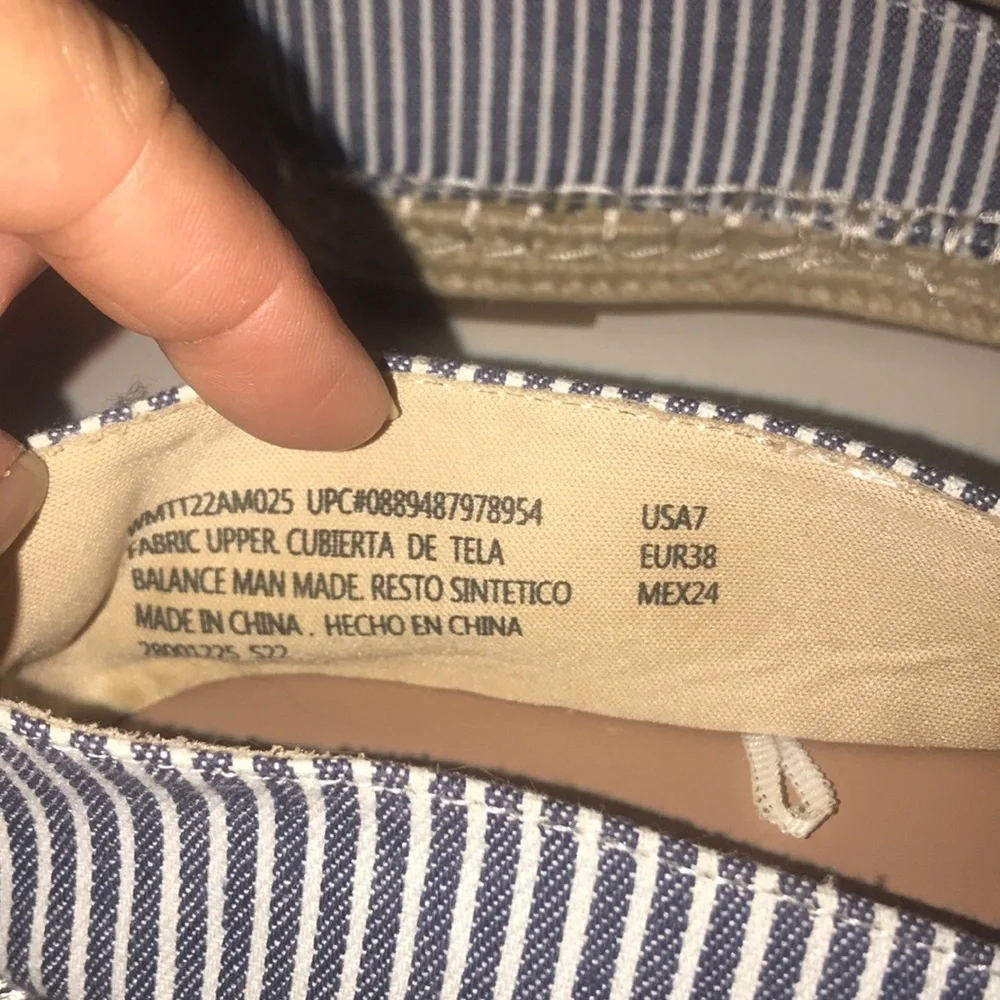 NWOT Women’s Canvas Espadrilles